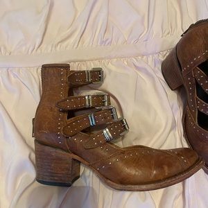 Freebird Felicity Ankle Bootie Size 8